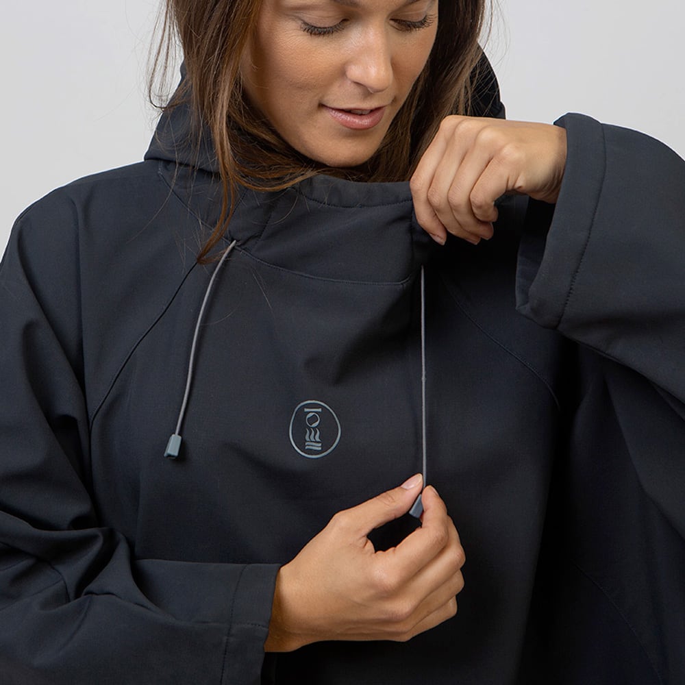 Fourth Element Storm Poncho Black