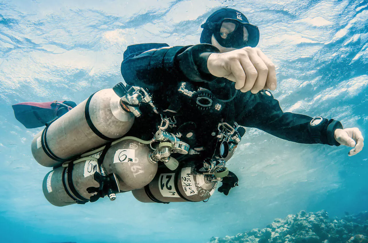 Sidemount Cylinders | Valves