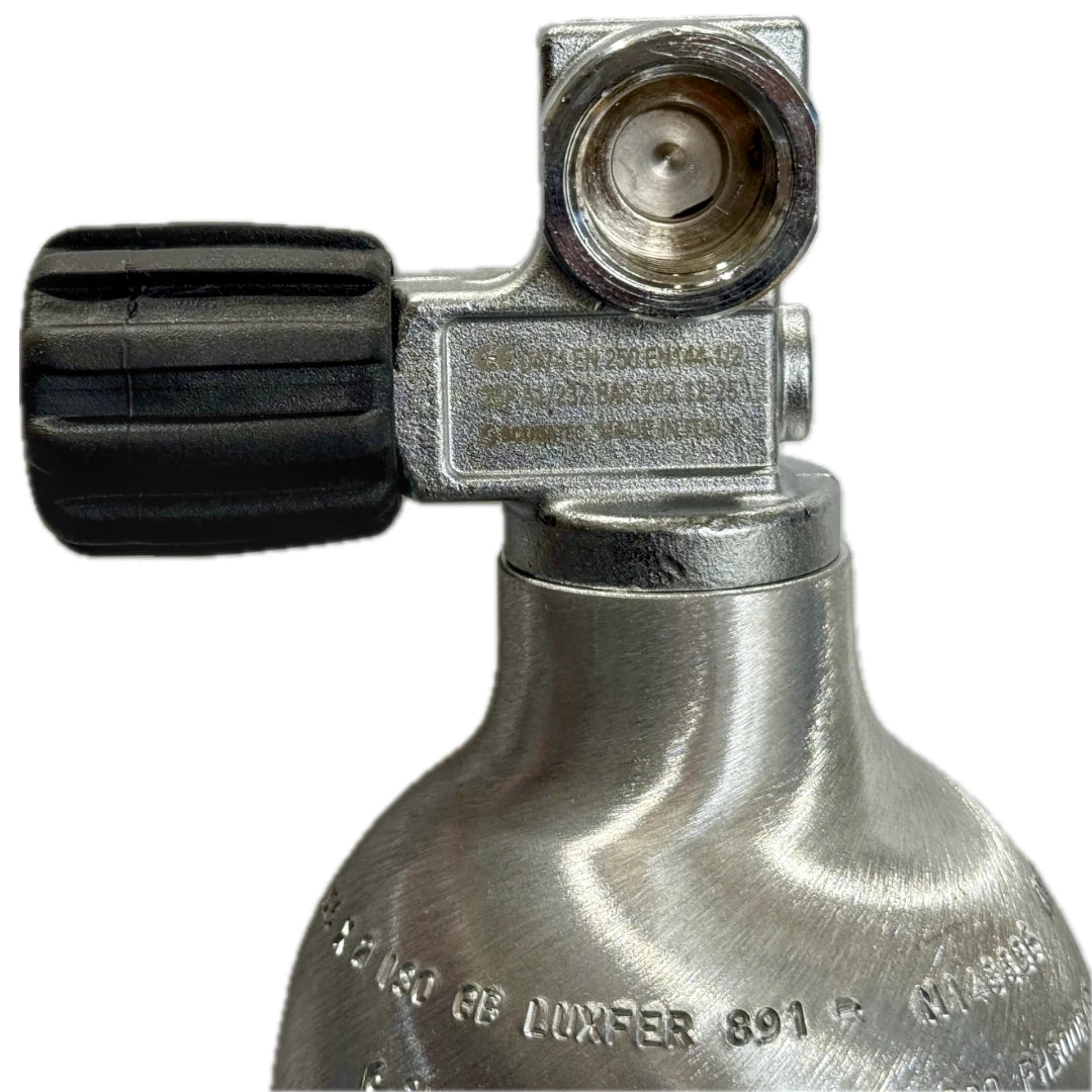 Drysuit inflation cylinder valve