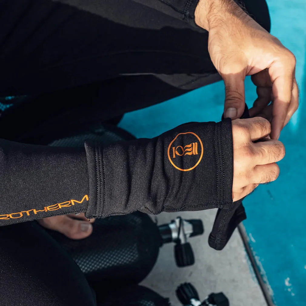 Fourth Element Xerotherm Wrist Warmers